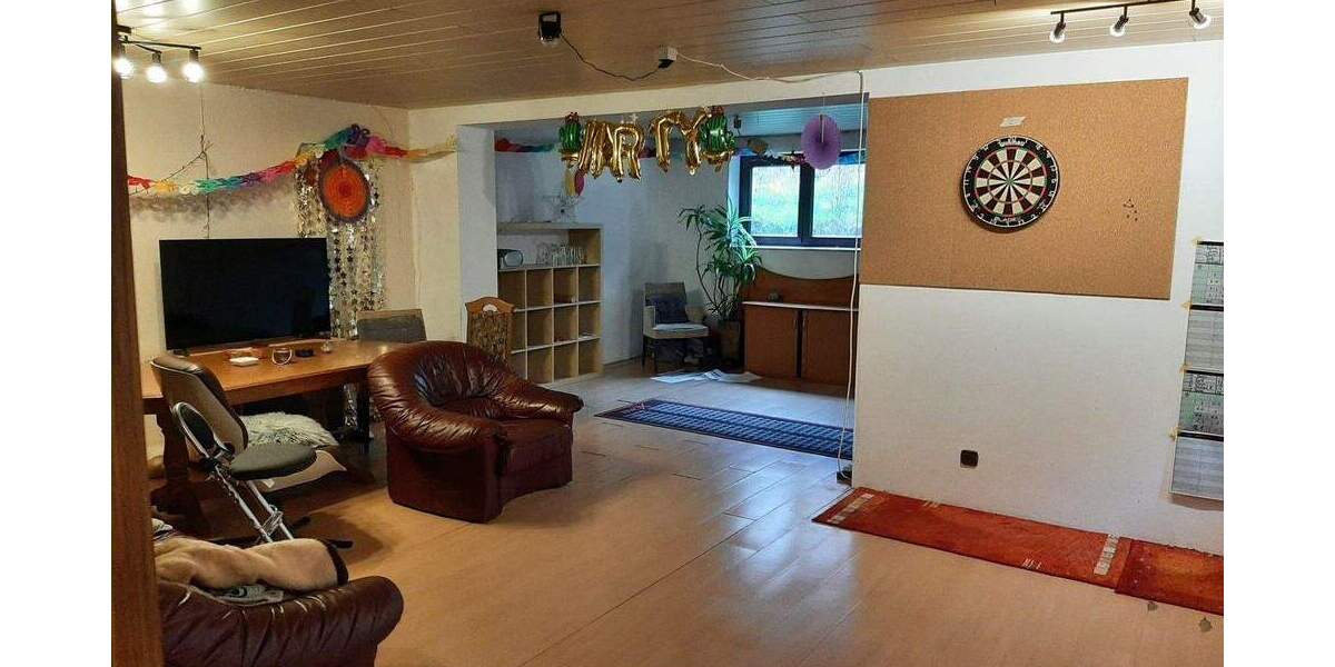 Einfamilienhaus Raunheim - 8 Zimmer, 270 m&sup2;, 650.000&euro; | Angebot:25751160