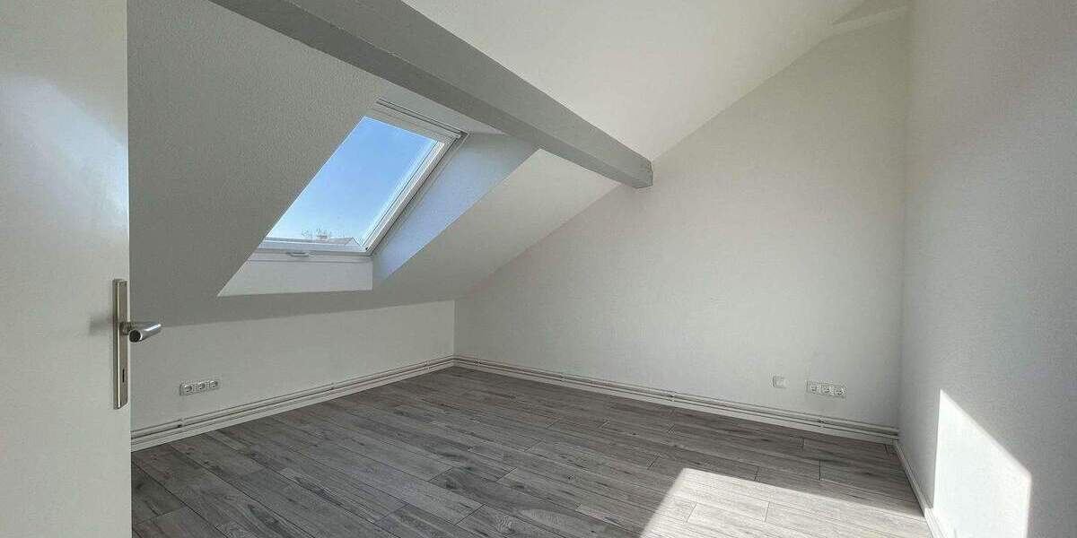 Einfamilienhaus Bad Homburg Ober-Erlenbach - 1 Zimmer, 322 m&sup2;, 3.400&euro; | Angebot:25691126