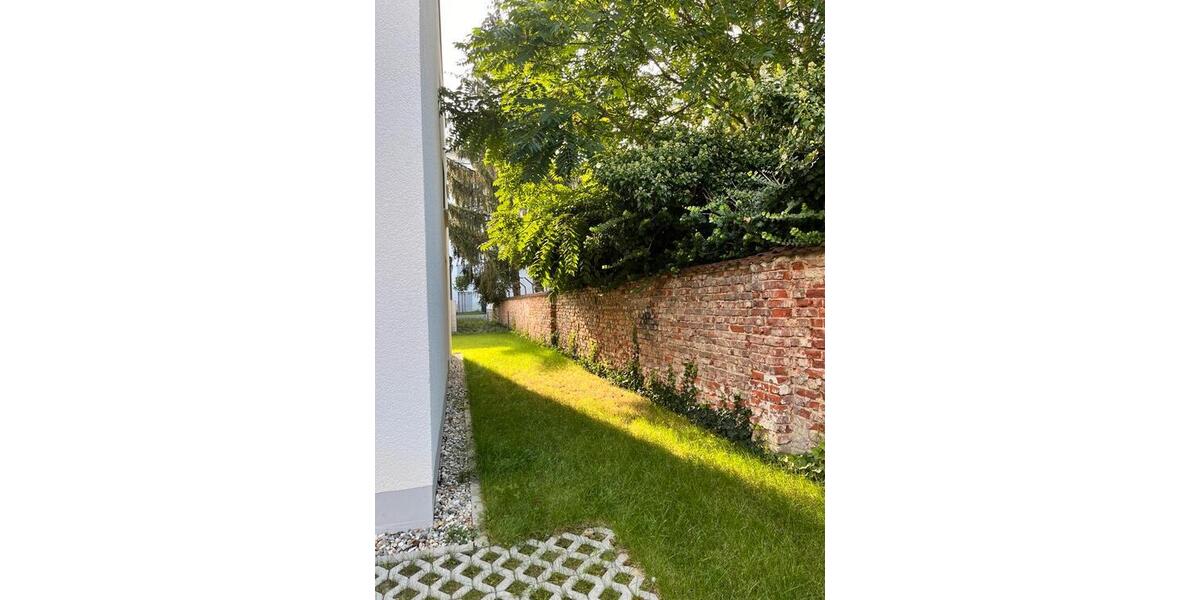 Stilvolle Terrassenwohnung mit 139qm Gartenzz 1 zimmer