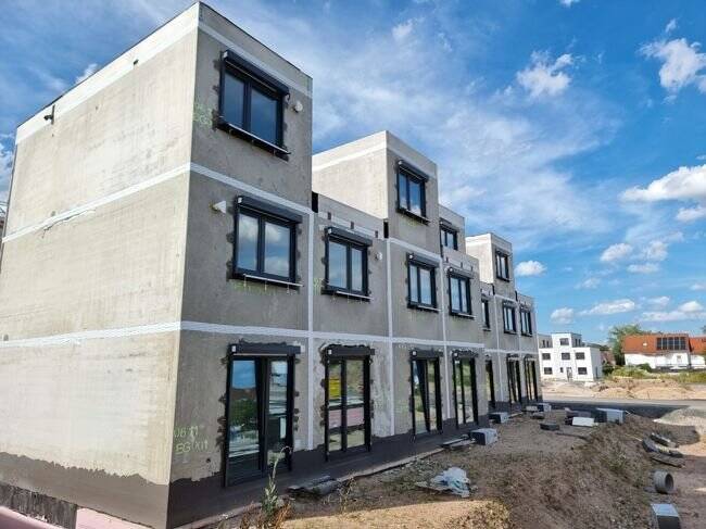 Reihenendhaus Hanau-Steinheim Steinheim - 5 Zimmer, 129 m&sup2;, 706.500&euro; | Angebot:25704366