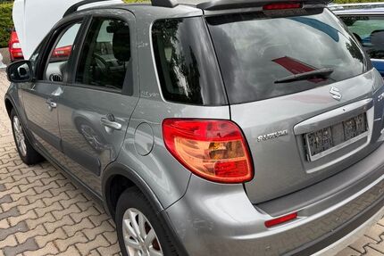 Suzuki SX4 161.000 km 4.699 &euro; NEU ISENBURG 63263