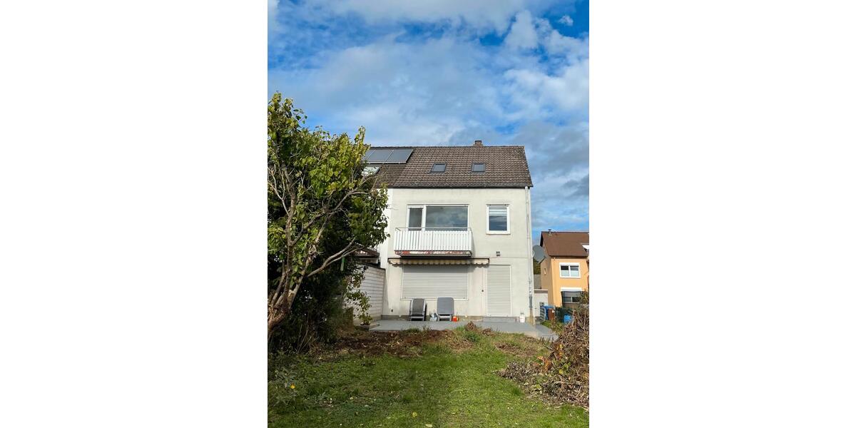 DHH in Hofheim-Wallau ab 01.04.2026 zu vermieten! 5 zimmer