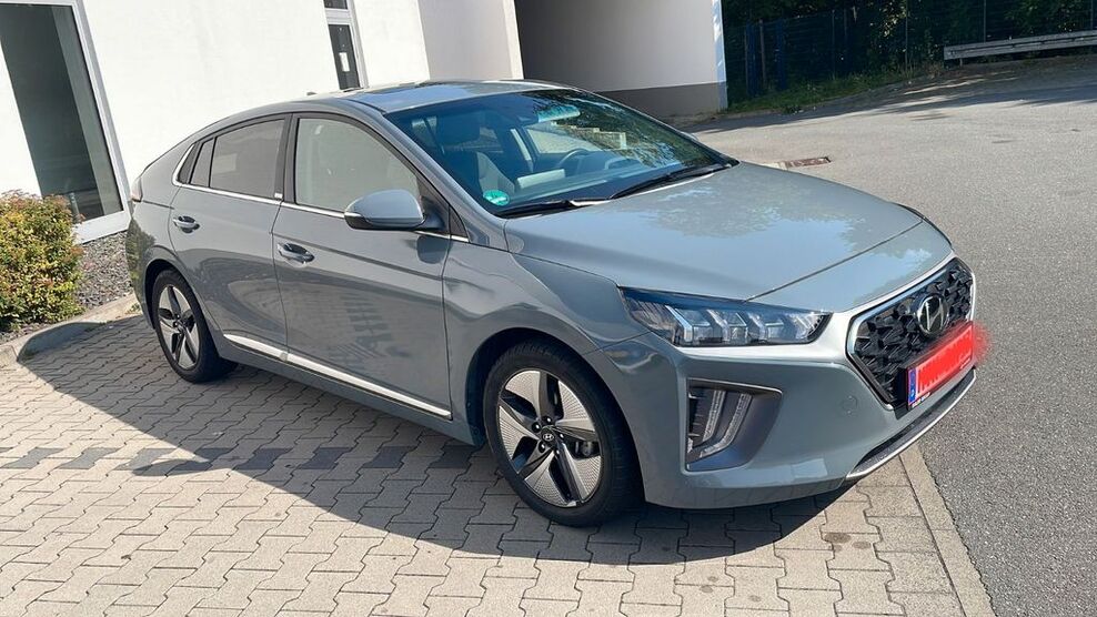 Hyundai IONIQ 117.000 km 18.500 € Frankfurt 65934