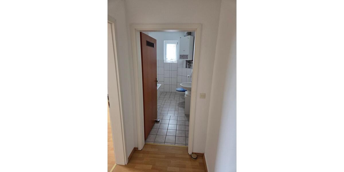 Etagenwohnung Friedberg (Hessen) - 2.5 Zimmer, 65 m&sup2;, 650&euro; | Angebot:26270776