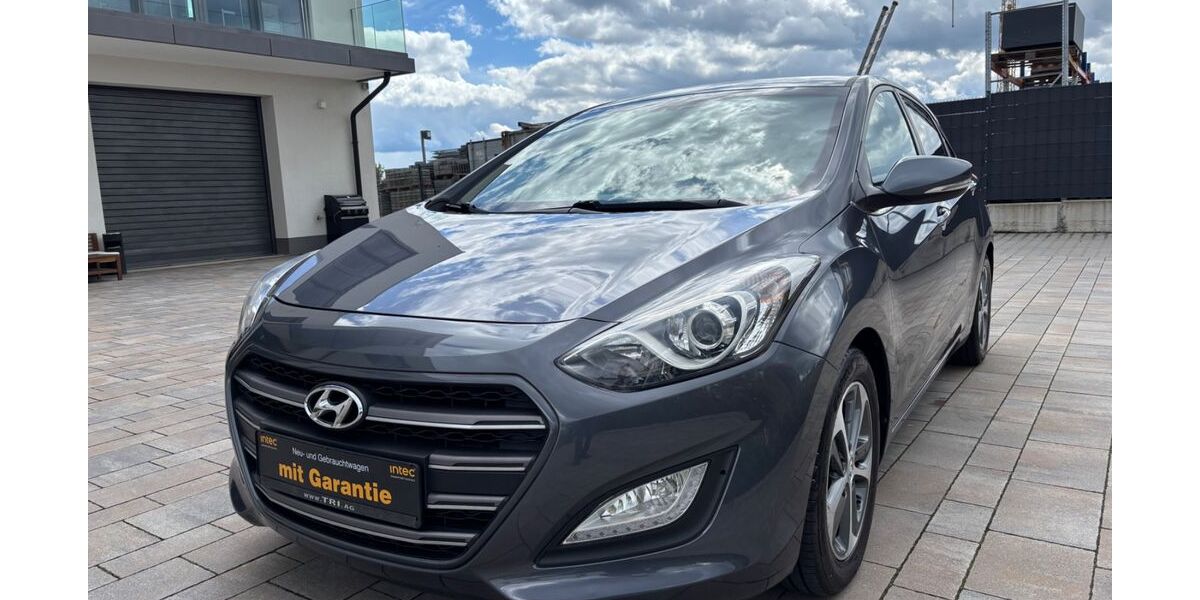 Hyundai i30 94.000 km 8.750 &euro; Kelkheim 65779