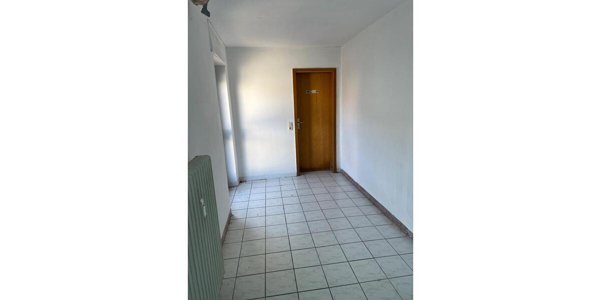 Laden in Zentrale Lage von Linsengericht Eidengesäß zimmer