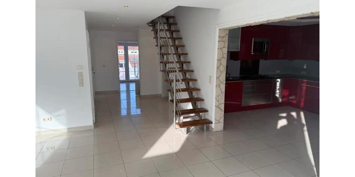 Maisonettenwohnung Mörfelden-Walldorf Walldorf - 5 Zimmer, 120 m&sup2;, 1.650&euro; | Angebot:25964097