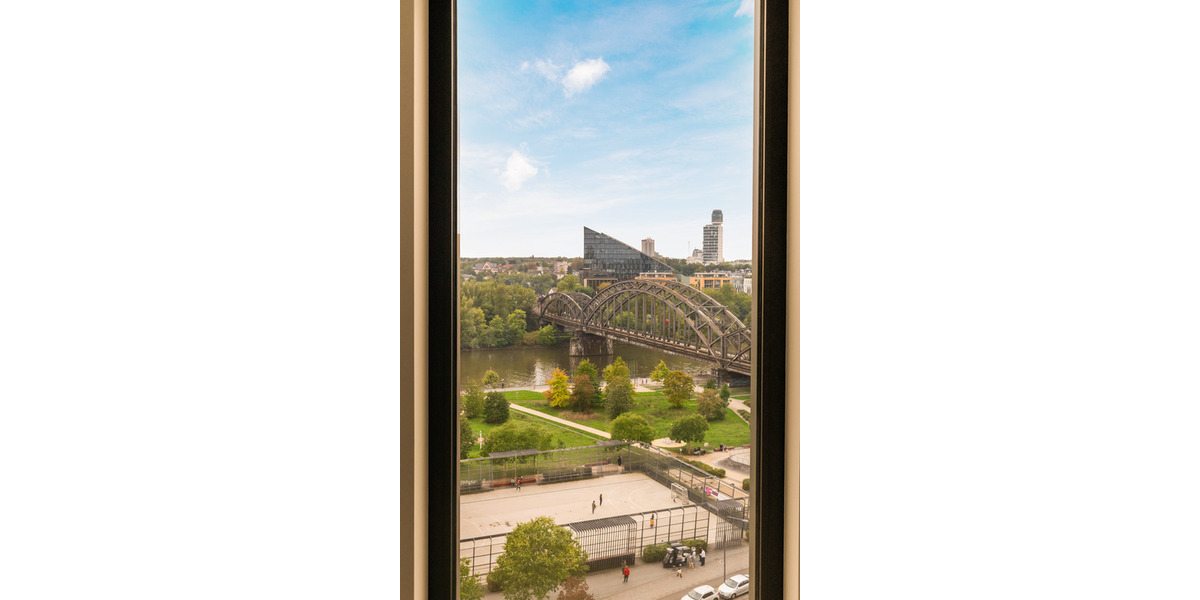 Etagenwohnung Frankfurt am Main Ostend - 2 Zimmer, 69 m&sup2;, 2.680&euro; | Angebot:25737639