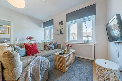 Wohnung Bad Homburg vor der Höhe Bad Homburg - 3 Zimmer, 70 m&sup2;, 2.200&euro; | Angebot:25661866