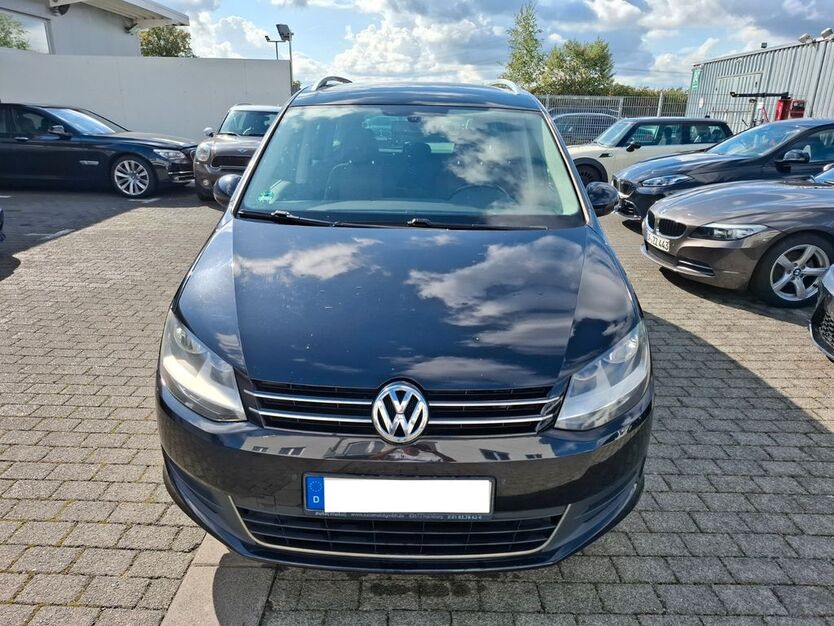 VW Sharan 199.380 km 10.100 € Hainburg 63512