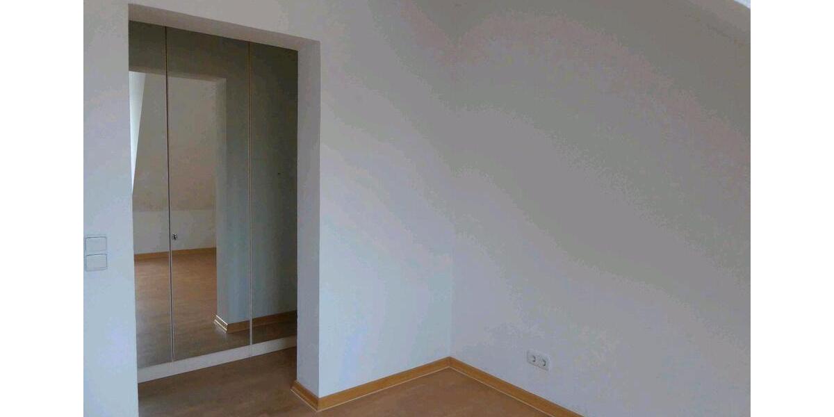 Dachgeschoßwohnung Groß-Umstadt Umstadt - 3.5 Zimmer, 62 m&sup2;, 349.900&euro; | Angebot:27122485