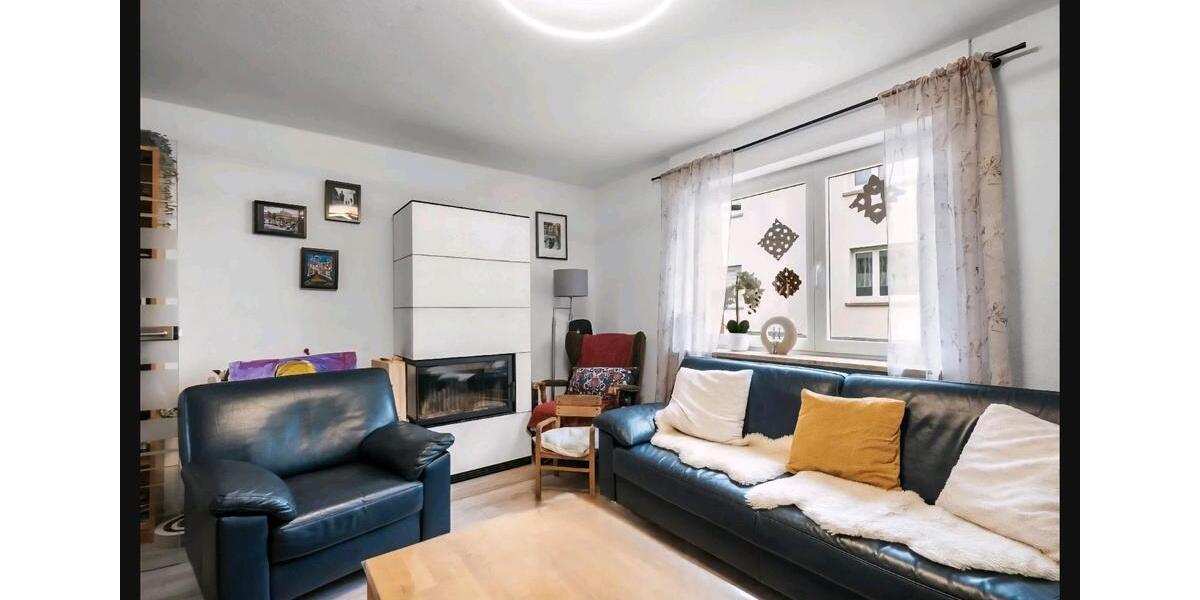 vermiete schöne Stadt-Wohnung. 4 Schlafz., 2 Bäder 5 zimmer