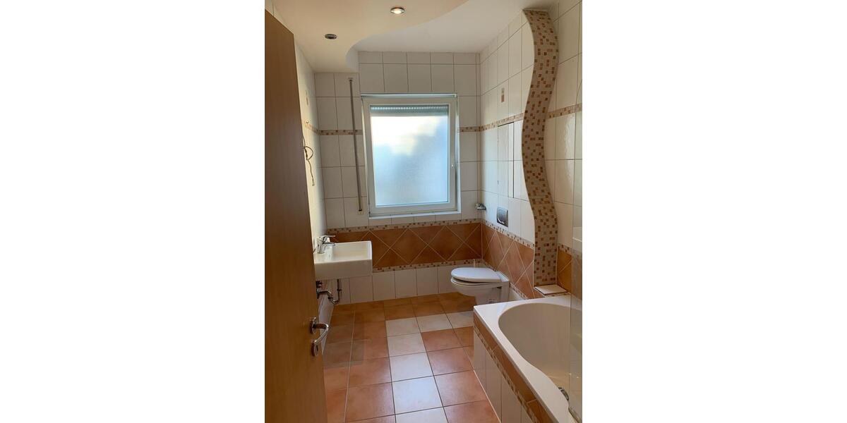 Etagenwohnung Offenbach am Main Bieber - 2 Zimmer, 60 m&sup2;, 1.050&euro; | Angebot:26229766