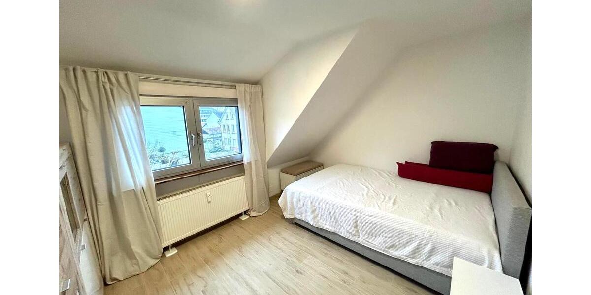 Dachgeschoßwohnung Neu-Isenburg Isenburg - 2 Zimmer, 40 m&sup2;, 850&euro; | Angebot:26356232