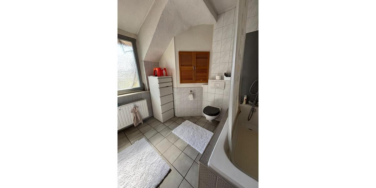 Etagenwohnung Offenbach am Main Bürgel - 4 Zimmer, 95 m&sup2;, 900&euro; | Angebot:26246958