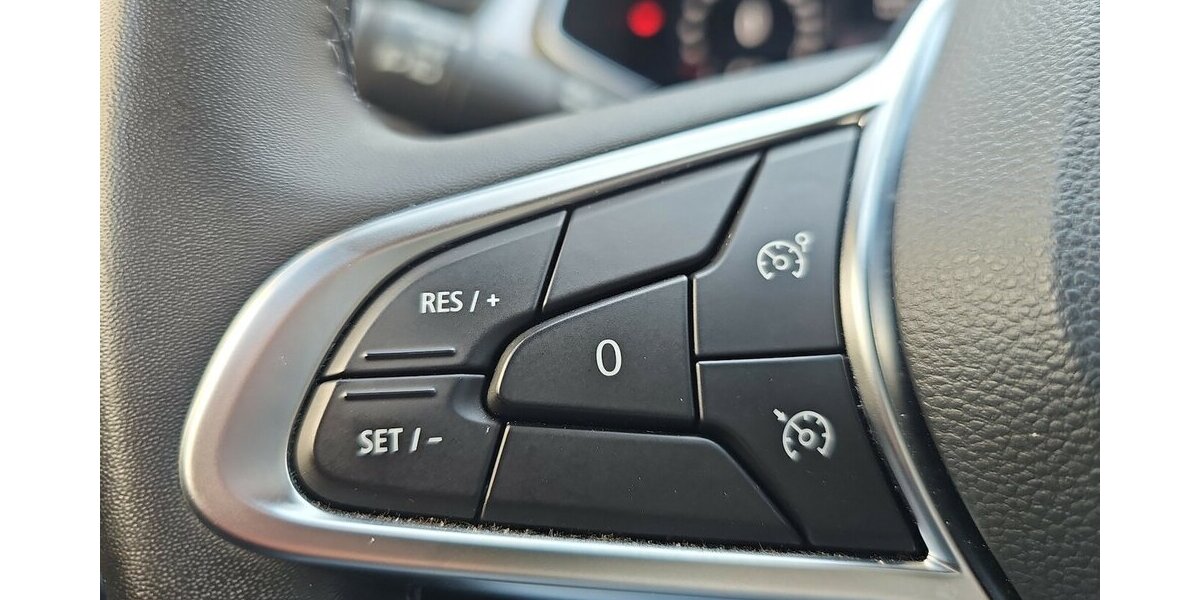 Renault Captur Techno Fast Track Insp. NEU, Kamera 28.353 km 20.670 &euro; Schwalbach/Taunus 65824