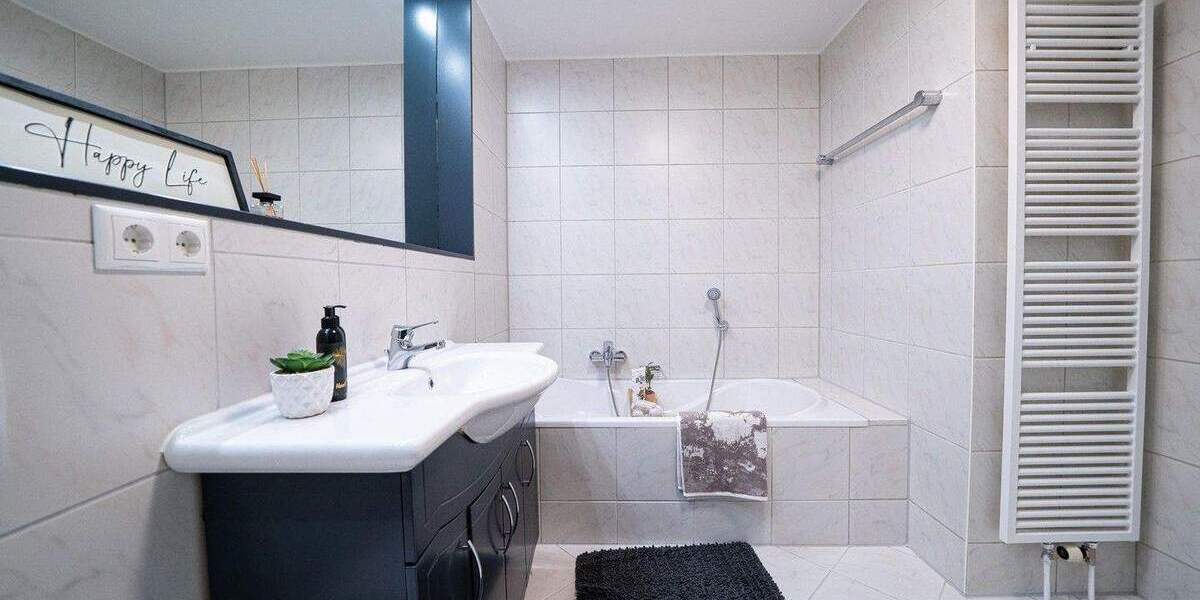 Etagenwohnung Offenbach am Main Bürgel - 3 Zimmer, 85 m&sup2;, 330.000&euro; | Angebot:25570407