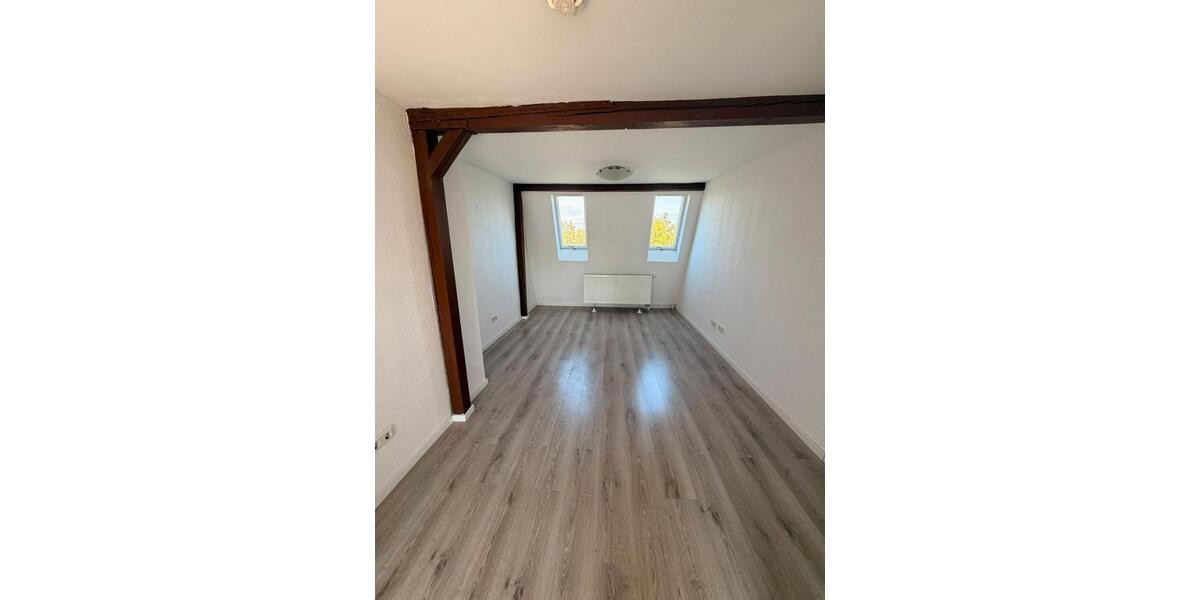 Dachgeschoßwohnung Offenbach am Main Buchrain - 3 Zimmer, 80 m&sup2;, 1.250&euro; | Angebot:26213107