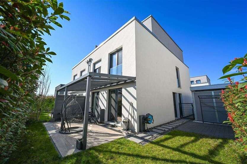 Haus zum Kaufen in Bad Vilbel 1.350.000 € 198 m²