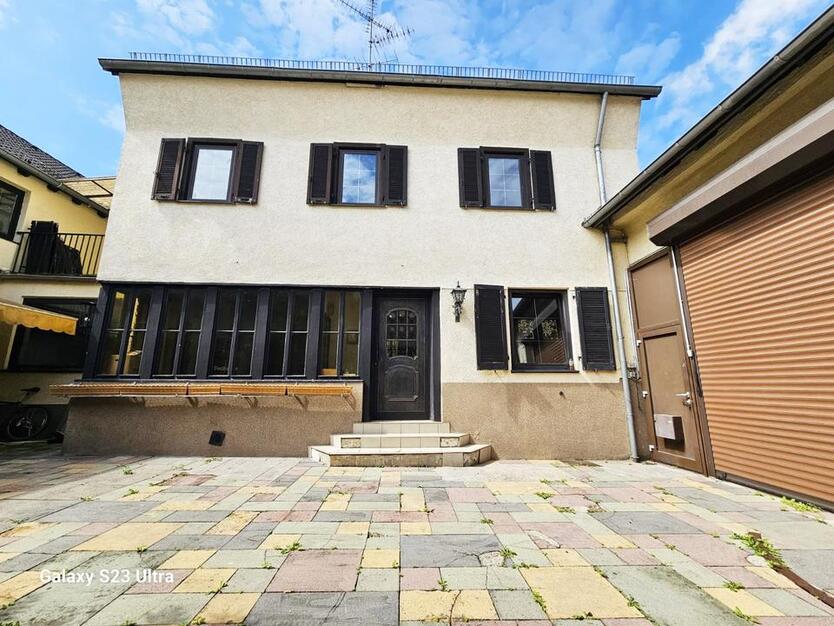 Wohnen und Arbeiten in einem Haus zimmer