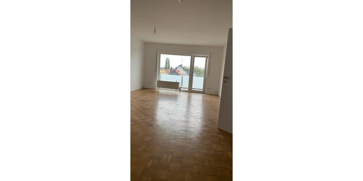Etagenwohnung Hanau Großauheim - 3 Zimmer, 96 m&sup2;, 1.200&euro; | Angebot:26639022
