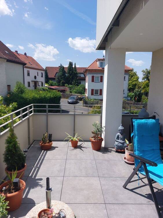 *Attraktive geräumige 3-ZKB-Wohnung mit großem Süd-Balkon mit Fahrstuhl*