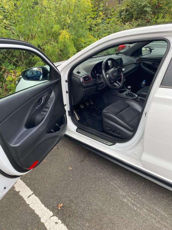 i30