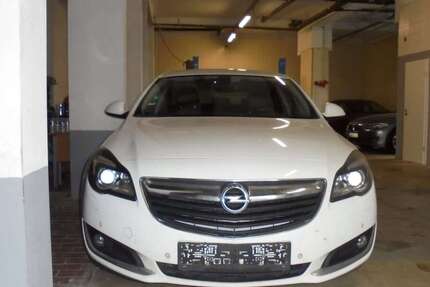 Opel Insignia 214.000 km 3.500 € Hanau 63452