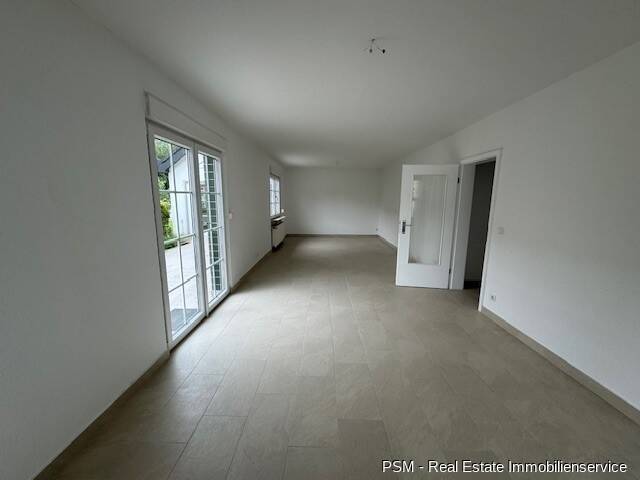 Doppelhaushälfte Rödermark Waldacker - 5 Zimmer, 150 m&sup2;, 3.250&euro; | Angebot:26138980