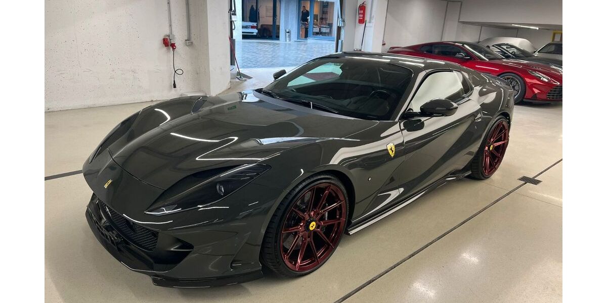 Ferrari 812 13.500 km 465.999 &euro; Frankfurt am Main 60326