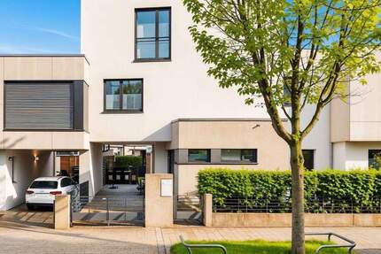 EXKLUSIVES FAMILIENWOHNEN am RIEDBERG WESTFLÜGEL - Garten, viel Platz, viel Licht, viel Stil 6 zimmer