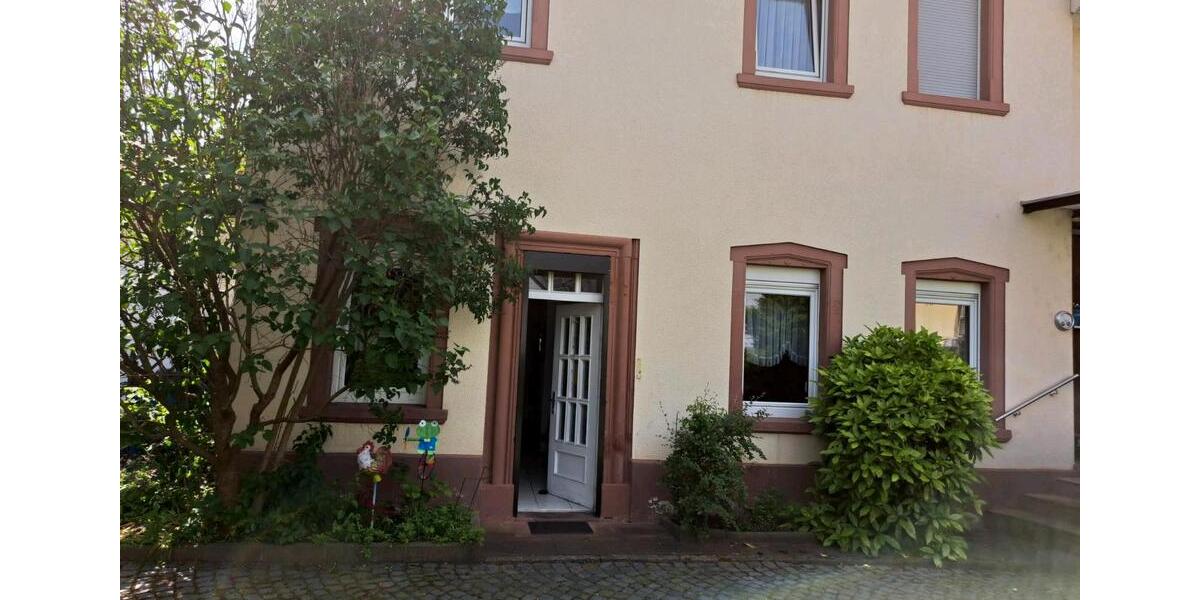 Einfamilienhaus Freigericht - 8 Zimmer, 200 m&sup2;, 460.000&euro; | Angebot:26592271