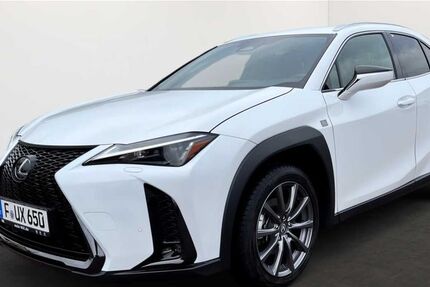 Lexus UX 9.497 km 36.450 &euro; Frankfurt 60314