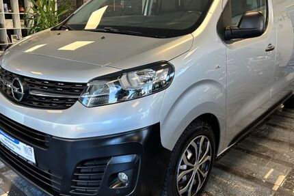 Opel Vivaro 221.250 km 13.900 € Mühlheim am Main nähe Frankfurt 63165