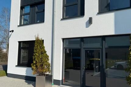 Gewerbeobjekt Rosbach vor der Höhe - 11&euro; | Angebot:26151977