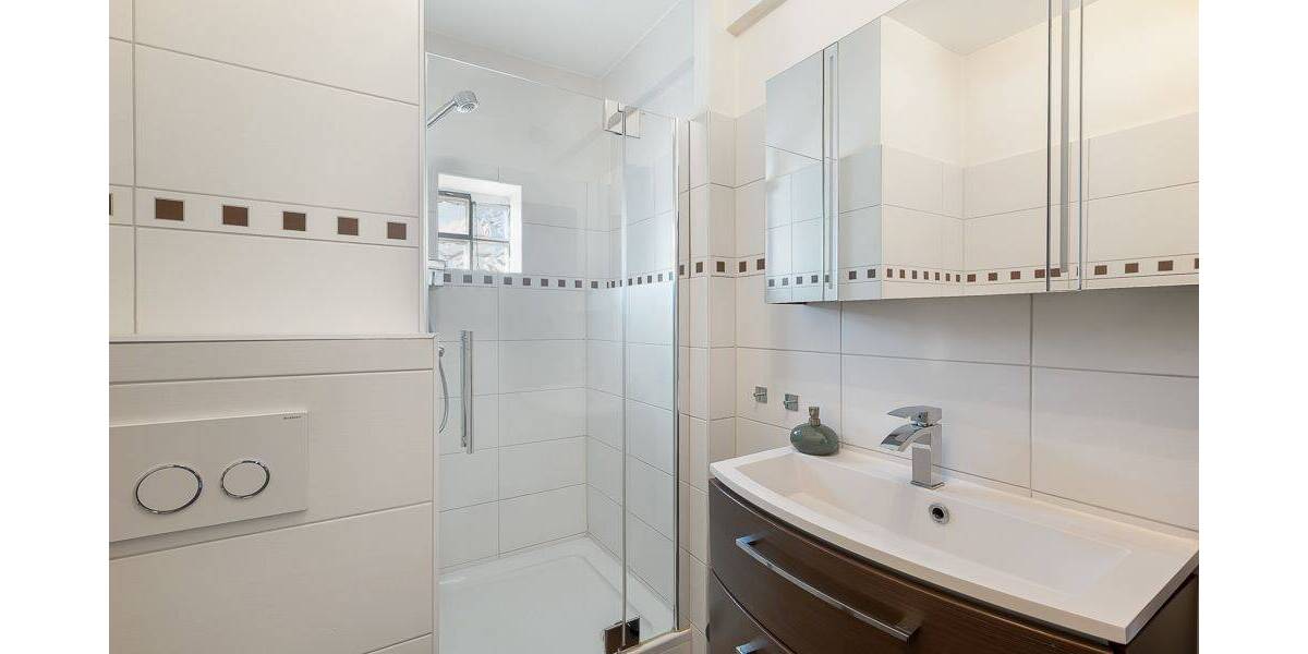 Einfamilienhaus Rosbach vor der Höhe Ober-Rosbach - 6 Zimmer, 255 m&sup2;, 1.190.000&euro; | Angebot:26128493