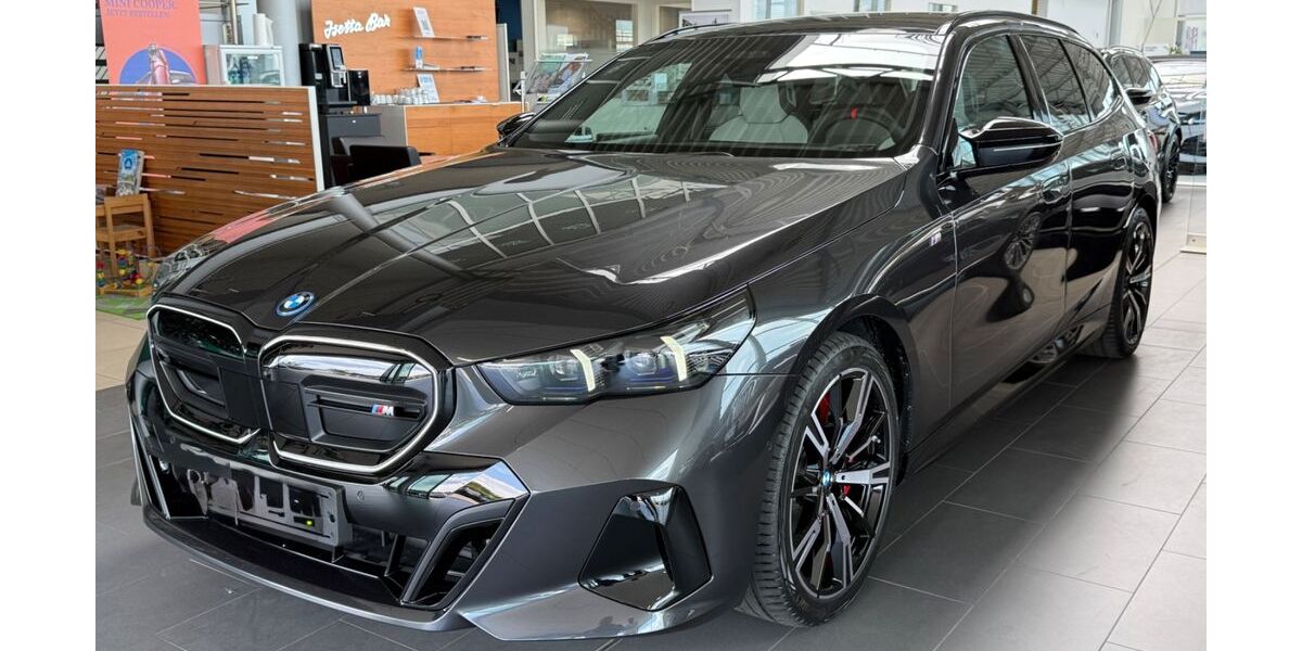 BMW i5 22.000 km 77.200 &euro; Offenbach am Main 63067