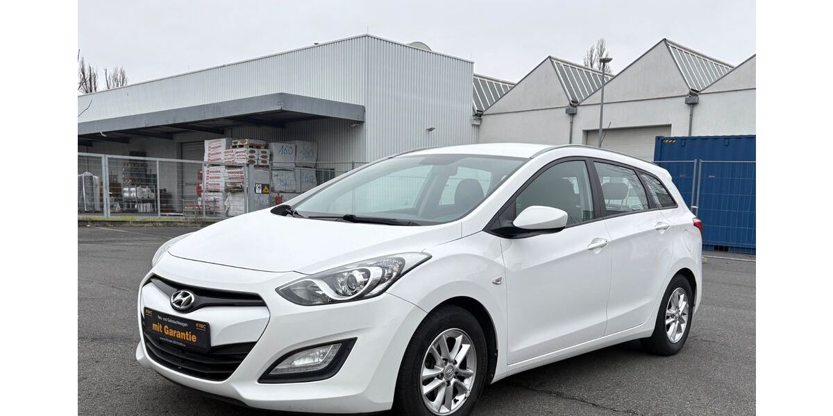 Hyundai i30 96.000 km 7.590 &euro; Frankfurt 60386