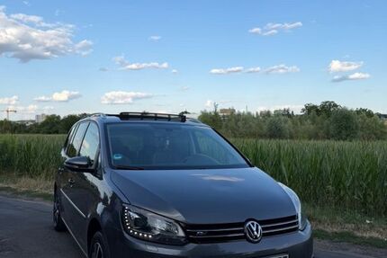 VW Touran 201.000 km 9.500 &euro; Offenbach am Main 63069