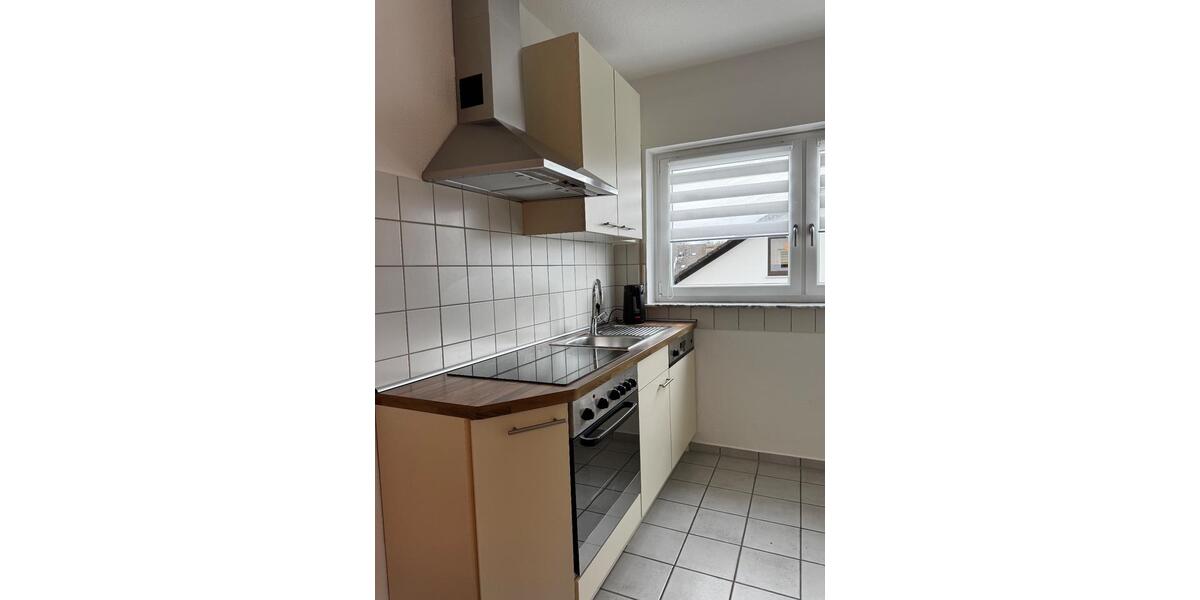 Etagenwohnung Aschaffenburg Damm - 2 Zimmer, 67 m&sup2;, 1.750&euro; | Angebot:25925038