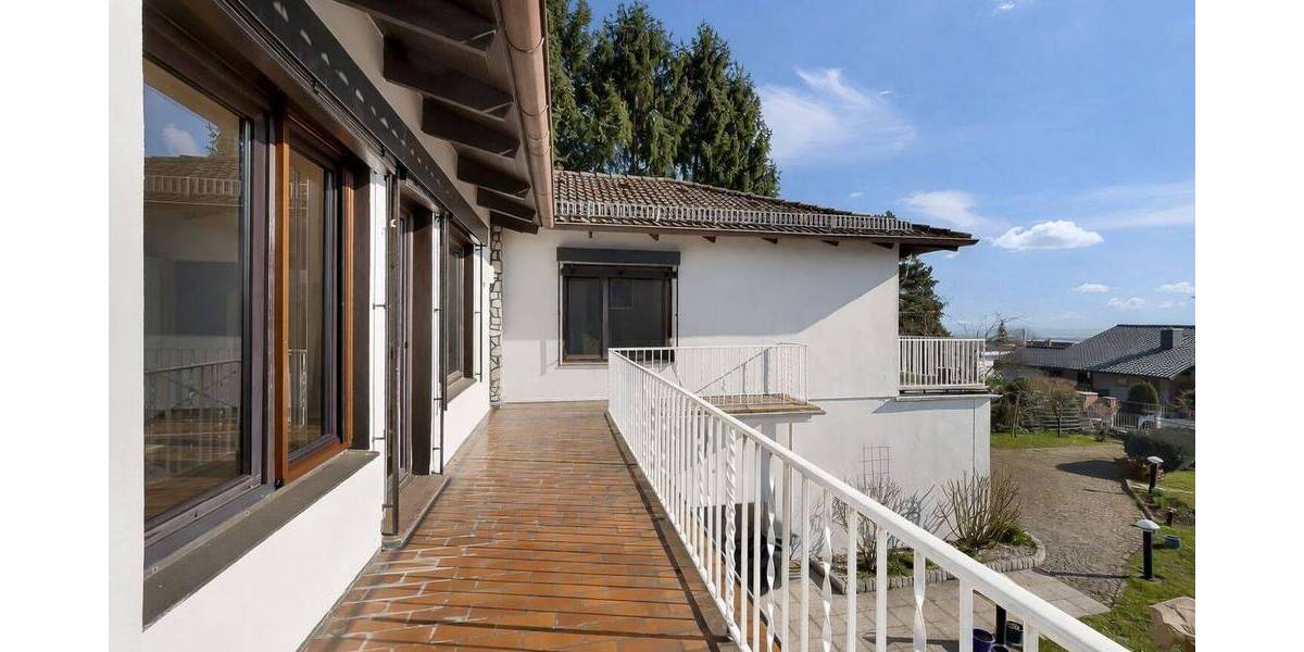 Einfamilienhaus Rosbach vor der Höhe Ober-Rosbach - 6 Zimmer, 255 m&sup2;, 1.190.000&euro; | Angebot:26128493