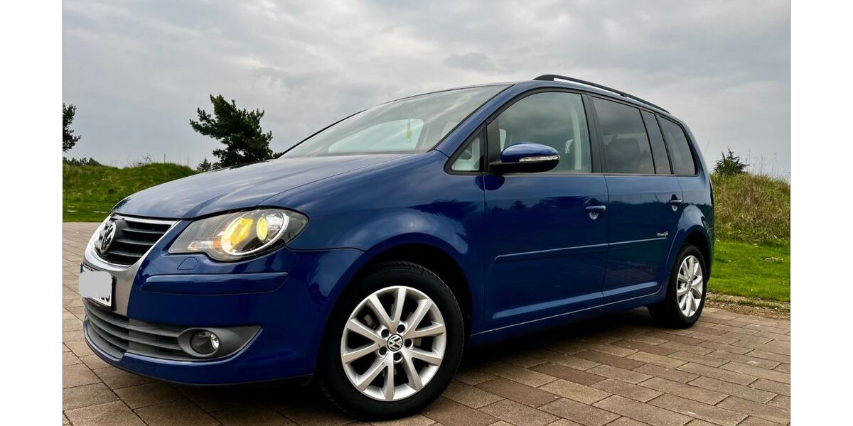 VW Touran 162.000 km 5.490 &euro; Darmstadt 64289