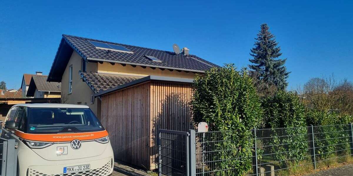 Haus zum Kaufen in Schöneck 630.000 € 123.2 m² 4 zimmer