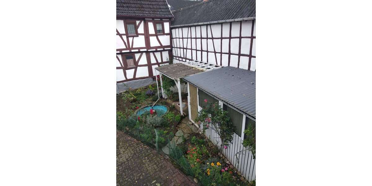 Einfamilienhaus Rodheim v.d.H. Rodheim vor der Höhe - 11 Zimmer, 315 m&sup2;, 405.000&euro; | Angebot:26335743