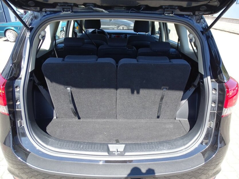 Kia Carens 1,6l Edition 7, Klima, 7-Sitzer, Sitzheizun 46.244 km 14.490 € Rodgau 63110