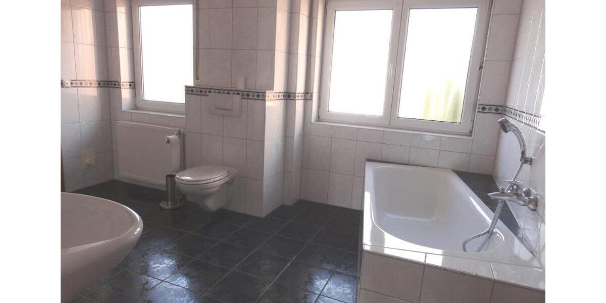 Einfamilienhaus Glashütten - 8 Zimmer, 247 m&sup2;, 2.730&euro; | Angebot:26226421