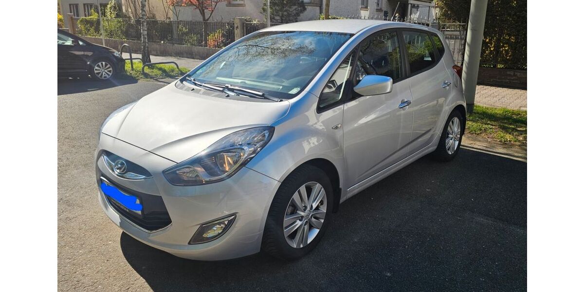 Hyundai ix20 90.500 km 8.700 &euro; Frankfurt 60596