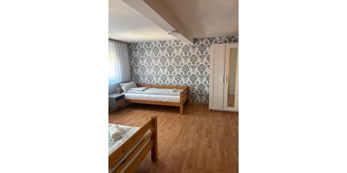 Möbliertes Wohnhaus für Mitarbeiterunterbringung 6 zimmer