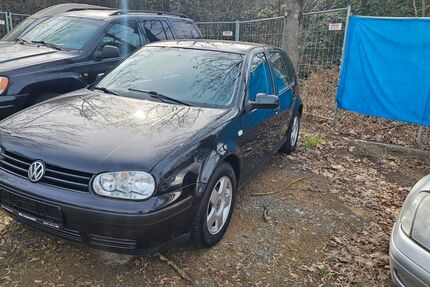 VW Golf 183.000 km 1.899 &euro; Weiterstadt 64331