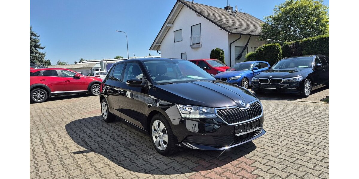 Skoda Fabia Ambition, Klima, Kamera, Carplay, Navi 41.400 km 14.890 &euro; Rodgau 63110